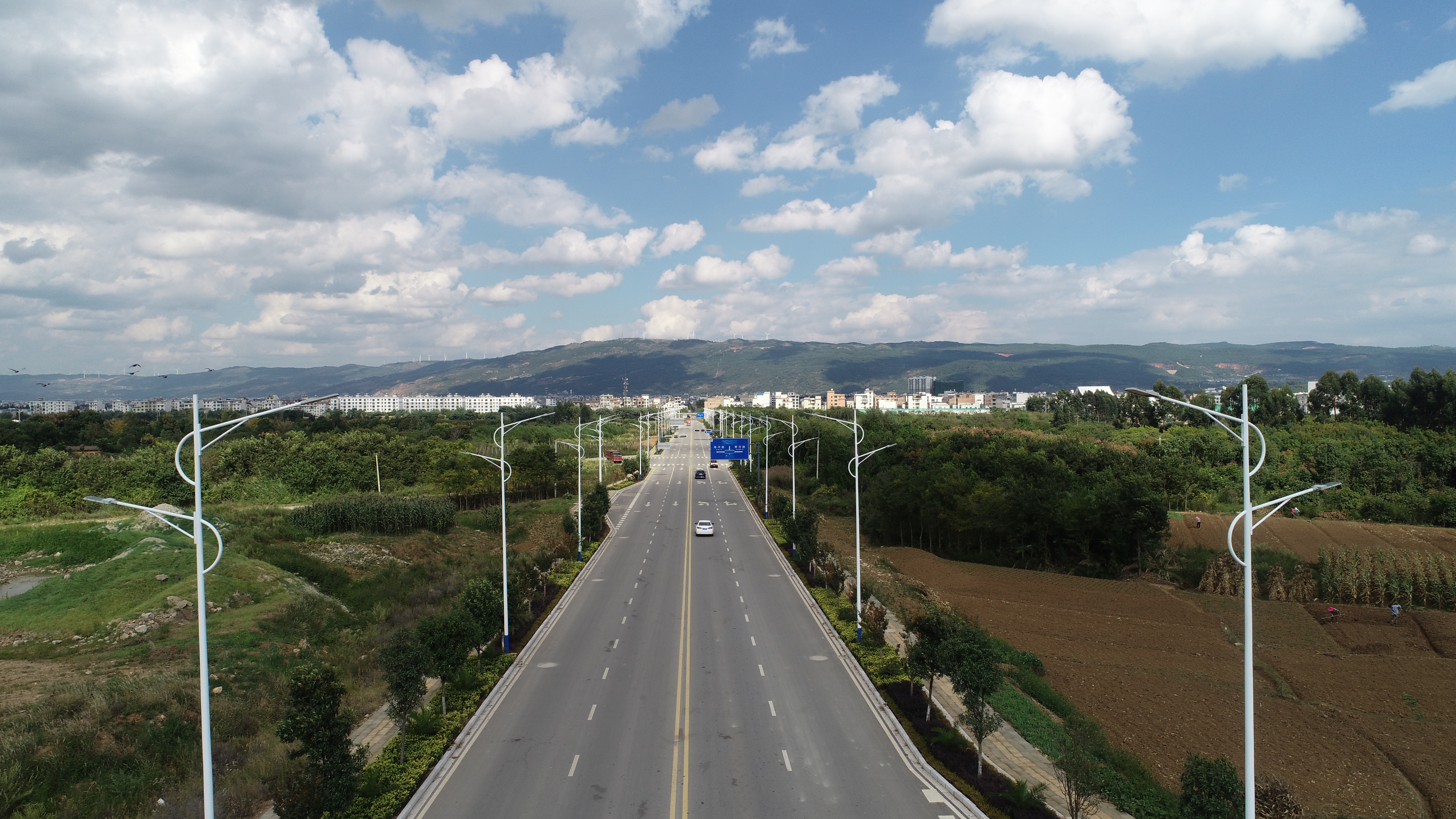 曲靖市麒麟?yún)^(qū)南部新城薊河路市電路燈項目