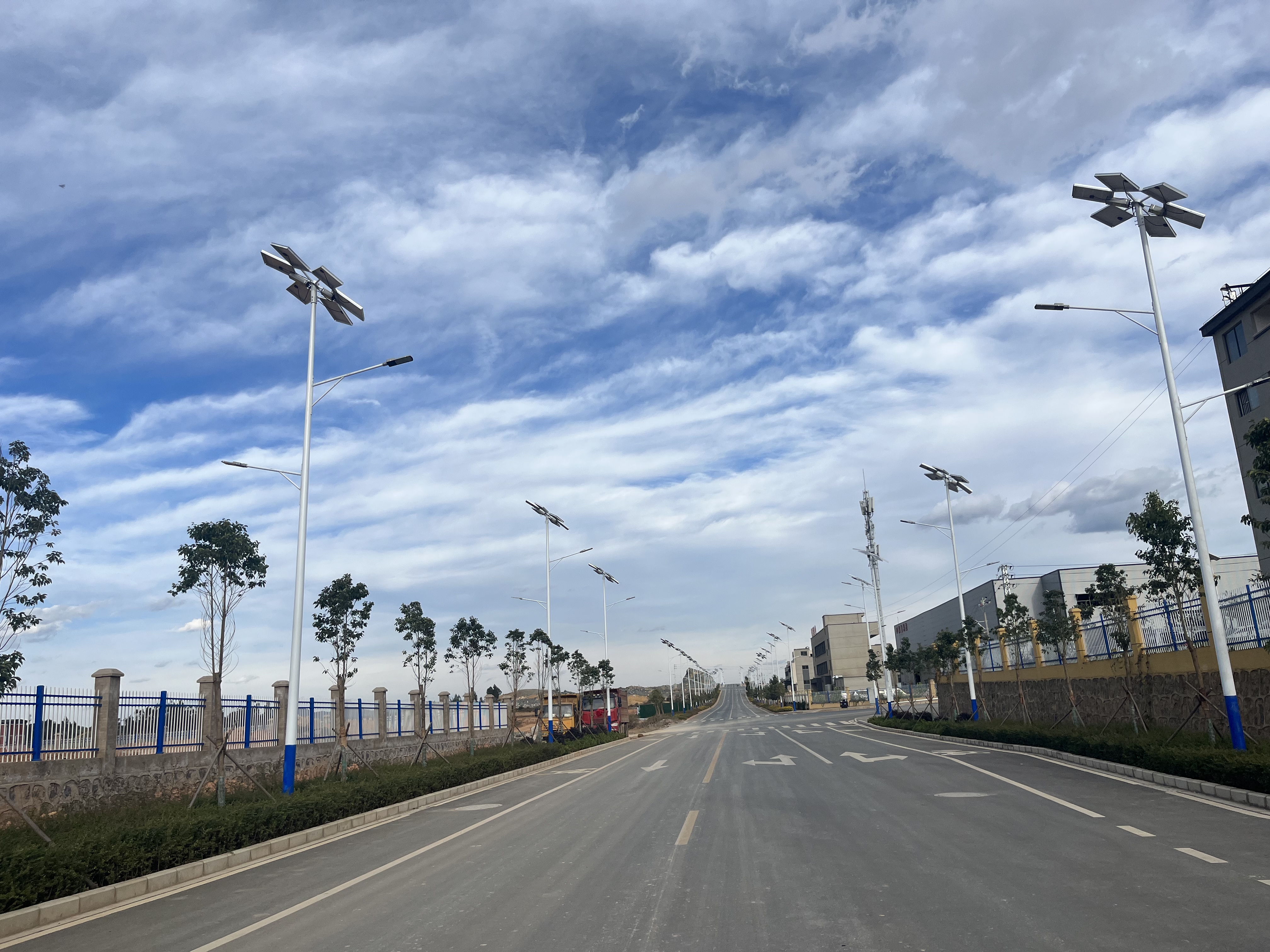 曲靖市馬龍紅橋工業(yè)園區(qū)國典路太陽能路燈項(xiàng)目